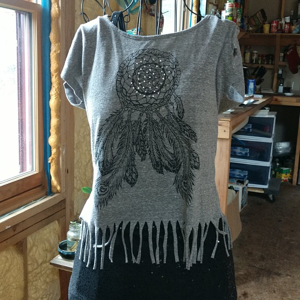 La closet boho fringed tee